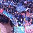 Torcedor cai da arquibancada em duelo da Copa Argentina