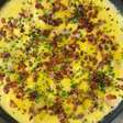 Transforme seu bife do dia a dia com molho de batata e queijo