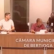 Vereador abandona plenário após se recusar a ler projeto de lei LGBTQIA+ no litoral de SP; veja vídeo
