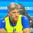 Renato Gaúcho se emociona em coletiva e cita psicológico abalado no Grêmio: 'Cabeça está ruim'