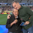 Em tratamento contra um câncer, Parreira faz rara aparição pública no futebol solidário; vídeo