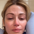 Ex-noiva de ator assassinado pede justiça e chora em vídeo