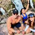 Ex-BBB Vanessa Lopes visita cachoeira com os pais e fãs elogiam: 'Família perfeita'
