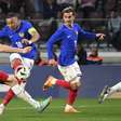 França vence Luxemburgo com gol e assistências de Mbappé