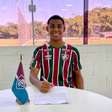 Irmão de Léo Moura assina primeiro contrato profissional com o Fluminense