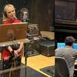 De saída do SBT, Eliana aparece em estúdio de gravação e agita a web: 'Gravando vinheta de fim de ano da Globo'