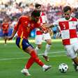 Espanha atropela Croácia na estreia da Euro