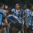 Brasileirão Feminino: Grêmio vence Cruzeiro em campo encharcado e cola no G8