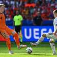Áustria vence Holanda e termina em 1º no Grupo D da Eurocopa