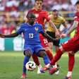França sofre empate da Polônia no fim e termina como vice no Grupo D