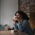 Consumo de café pode impactar negativamente no tratamento da endometriose
