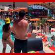 Torcida brasileira curte pool party em Las Vegas por R$ 2,8 mil e muito funk