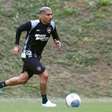 Allan treina pelo Botafogo e ganha data de apresentação