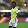 Conmebol admite erro do VAR em pênalti não marcado sobre Vini Jr