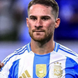 Jogador argentino 'resgata' família após confusão com torcedores na final da Copa América; vídeo