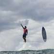 Surfe: Gabriel Medina quase chega à perfeição em Teahupo'o e elimina algoz de Tóquio 2021