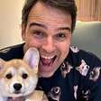 Tadeu Schmidt se torna 'pai de pet' pela primeira vez