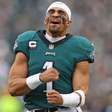 NFL no Brasil: quarterback do Eagles elogia o Brasil