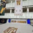 Estádio do Corinthians passa por mudanças para o jogo da NFL; veja