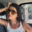 Bissexual, Deborah Secco manda mensagem sobre beijar mulheres