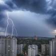 Áreas de instabilidades espalham chuva no Brasil esta semana