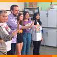 Boulos vota acompanhado de Marta e família na Zona Sul de São Paulo