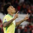 Botafoguenses salvam o Brasil, que arranca vitória suada no Chile e dá respiro a Dorival
