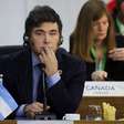 Sem aplauso, Milei defende neoliberalismo e é rebatido por presidente do Chile no G20