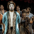 O Teatro Mágico e Móveis Coloniais de Acaju anunciam turnê de reencontro em 2025