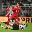 Liverpool tropeça no Newcastle em grande jogo na Premier League