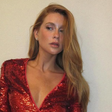 Marina Ruy Barbosa inspira com 2 looks de paetê para Natal