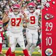 Chiefs vencem Steelers com atuação dominante e garantem liderança na AFC