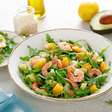 5 saladas ricas em proteínas para o verão