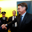 Trump sai em defesa de Bolsonaro nas redes sociais: 'Deixem ele em paz'
