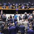 Lula exonera 10 ministros para eleição no Congresso