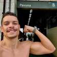 "Não precisa de creatina", diz influencer de corrida do subúrbio carioca