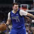 Luka Doncic é apresentado nos Lakers, cita Kobe Bryant e admite surpresa com troca