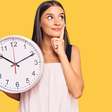 Horas iguais: entenda o que significa e o que fazer quando ver