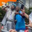 Ao lado de Thiaguinho e Jessi, Tiago Abravanel canta sucesso que marcou o BBB22 durante bloco de carnaval