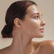 Dermatologista recomenda 5 hábitos diários para uma pele rejuvenescida