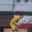 Bahia encaminha empréstimo de goleiro do Atlético-GO