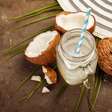 Água de coco hidrata mais? Saiba como potencializar o treino