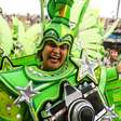 Veja as fotos do desfile da Camisa Verde e Branco