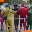 Policiais fantasiados de Power Rangers prendem suspeito de roubo em SP