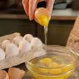 Omelete em camadas com frango: surpreendendo com receita simples