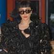 Lady Gaga usa óculos de sol de 3 mil feito no Brasil para gravação do 'Saturday Night Live'