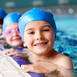 Cuidados na piscina: veja cinco dicas para quando estiver com criança na água
