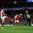 Arsenal empata com PSV e confirma classificação às quartas da Champions