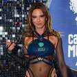 Mingau de aveia e salada grega com atum: essa dieta fez Luciana Gimenez secar 4 kg para o Carnaval e dizer 'adeus' à problema no intestino
