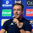 Claus espera passar despercebido em final do Campeonato Paulista